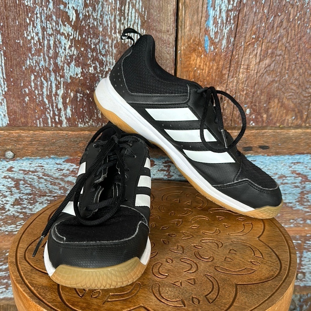 Adidas Mens Ligra Black & White Athletic Tennis Shoes Size 7.5